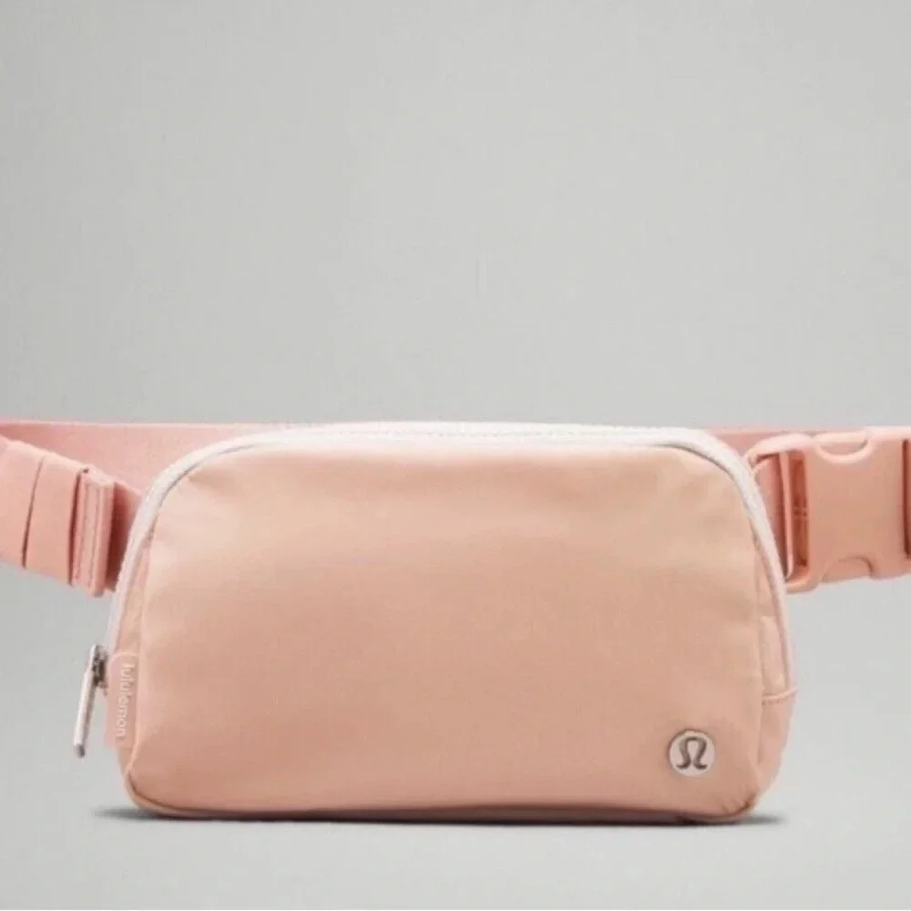🆕🩷 Lululemon Everywhere Belt Bag Melon Sorbet - Picture 7 of 7